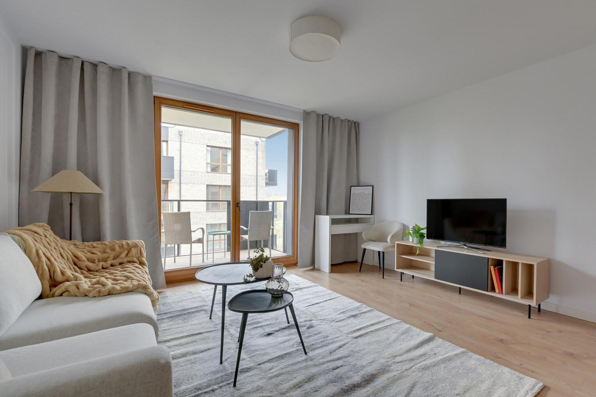 Apartment Front Park With Parking By Lion Gdansk